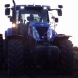 34_Andrese traktor õhtuhämaras